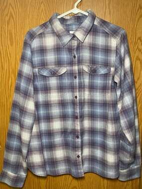 Columbia Women's Omni-Shade Long Sleeve Plaid Button-Up Shirt